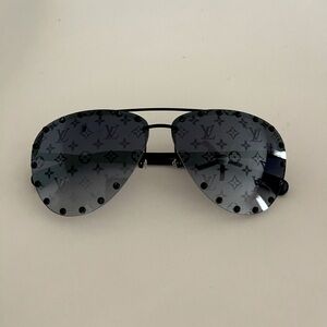 Louis Vuitton Monogram Party Aviator Sunglasses in Dark Gun